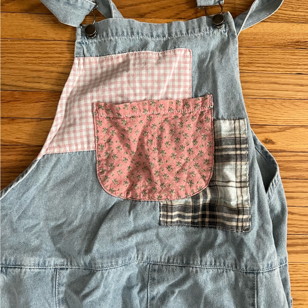 Cropped easel patched overalls